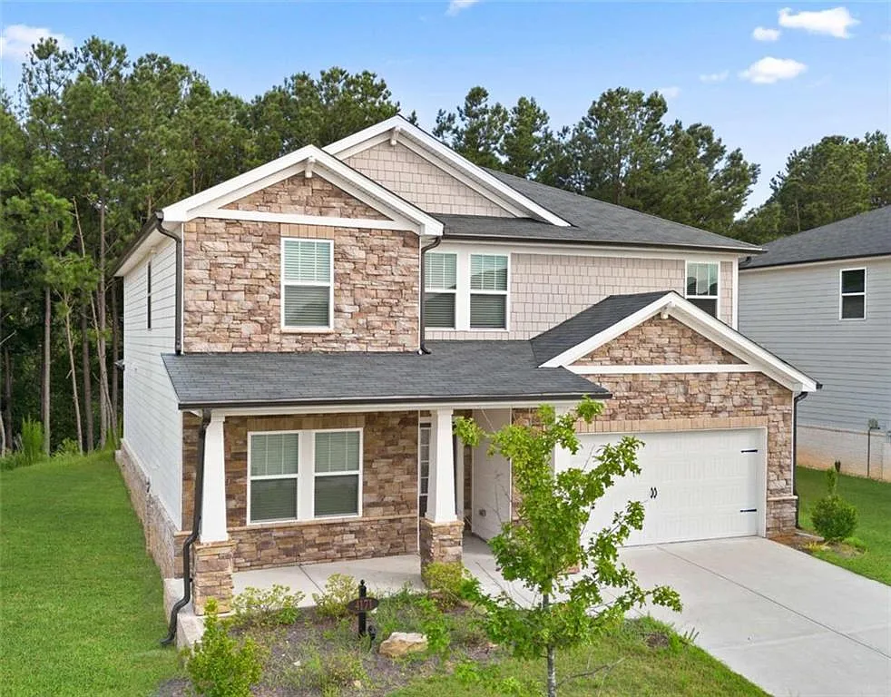 5 bed, 3.0 bath, 2752 sqft, $3,350 — Photo 1