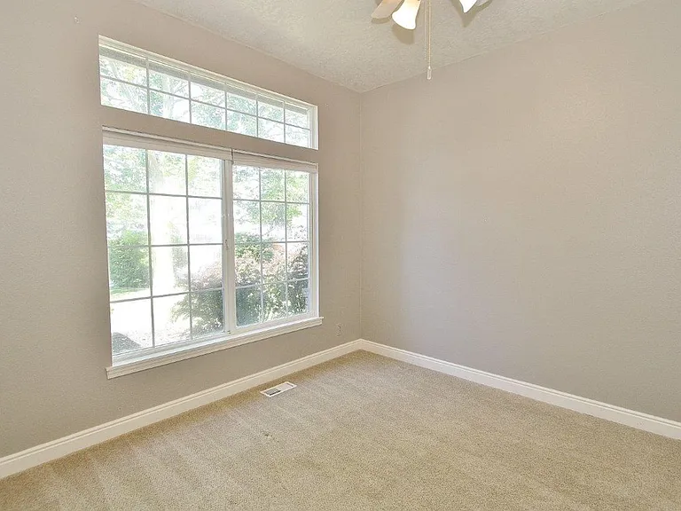 1334 N Gawaine Pl — Photo 22