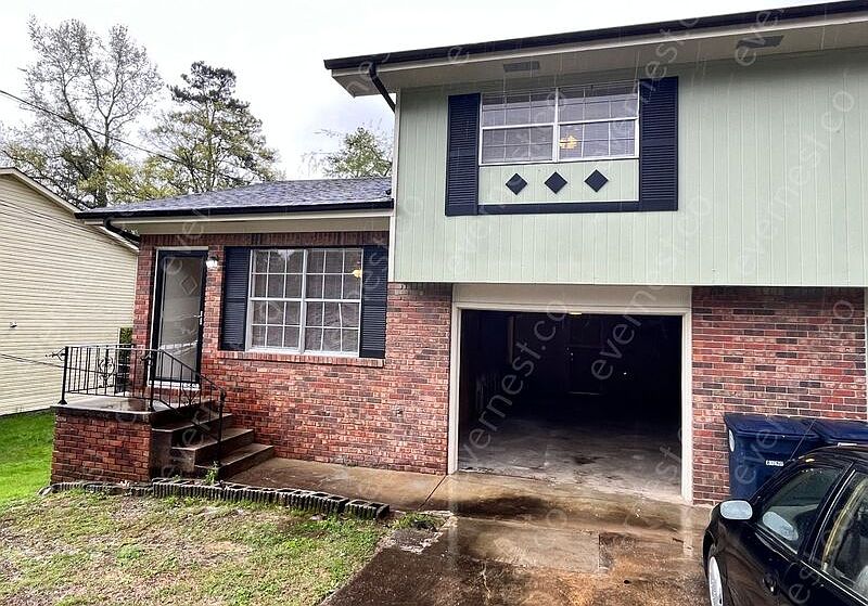 1st image of 3606 Missionaire Ave