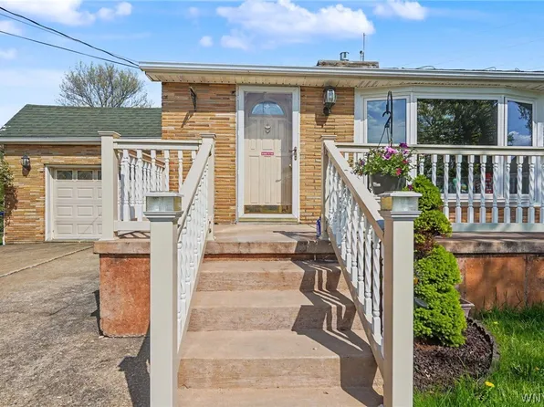 5459 Columbia Ave, Hamburg, NY 14075