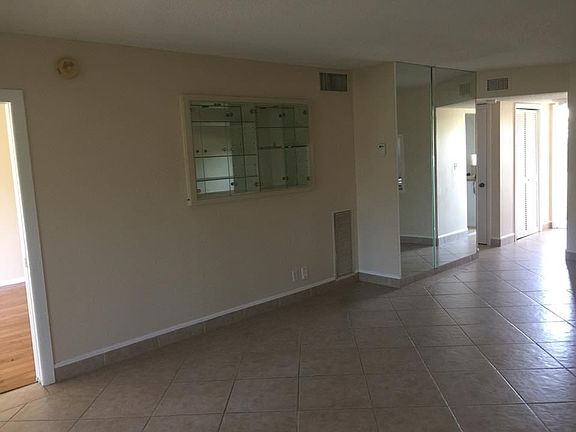 5th image of 1101 Crystal Lake Dr APT 207