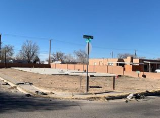 401 Alcazar St NE, Albuquerque, NM 87108