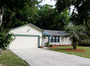 6207 Island Forest Dr, Fleming Island, FL 32003