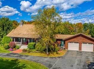 389 Clove Rd, Castleton, NY 12033