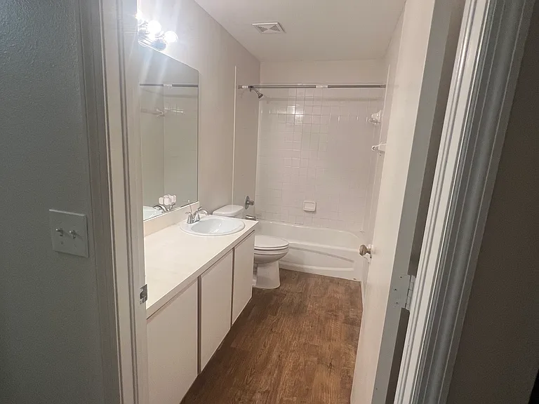 1663 Fluorshire Dr — Photo 15