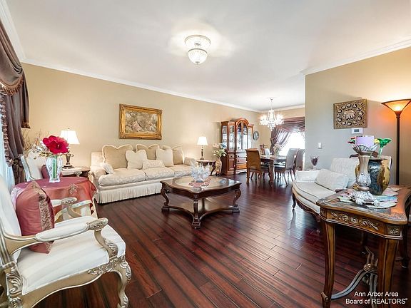 5th image of 5090 Pecan Dr