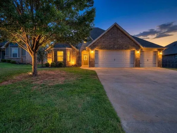 2409 Santa Monica St, Edmond, OK 73034
