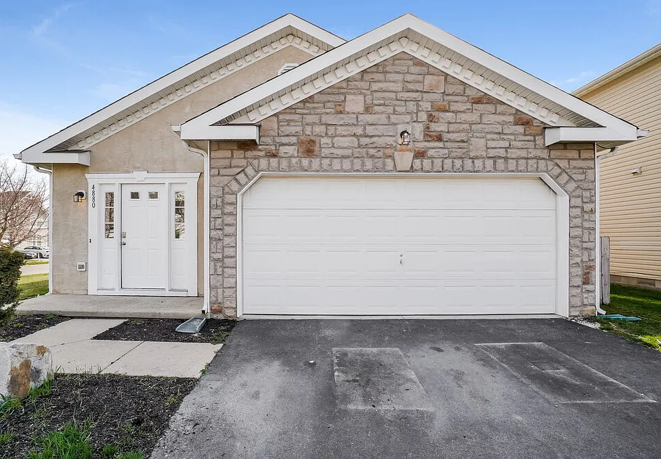 4880 Grimm Dr