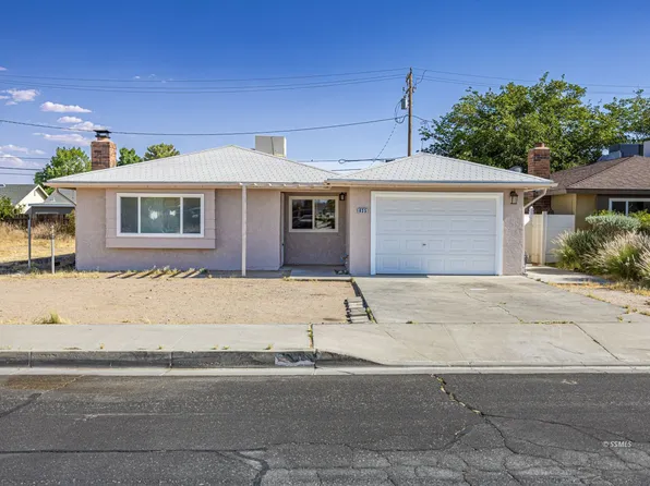 935 W Upjohn Ave, Ridgecrest, CA 93555