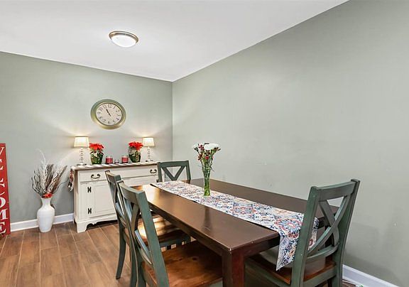 5th image of 1925 Tall Oaks Dr Unit 1703