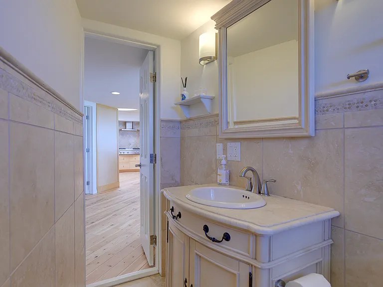 Bathroom #2