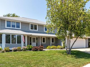 4405 Scarborough Ln NW, Rochester, MN 55901