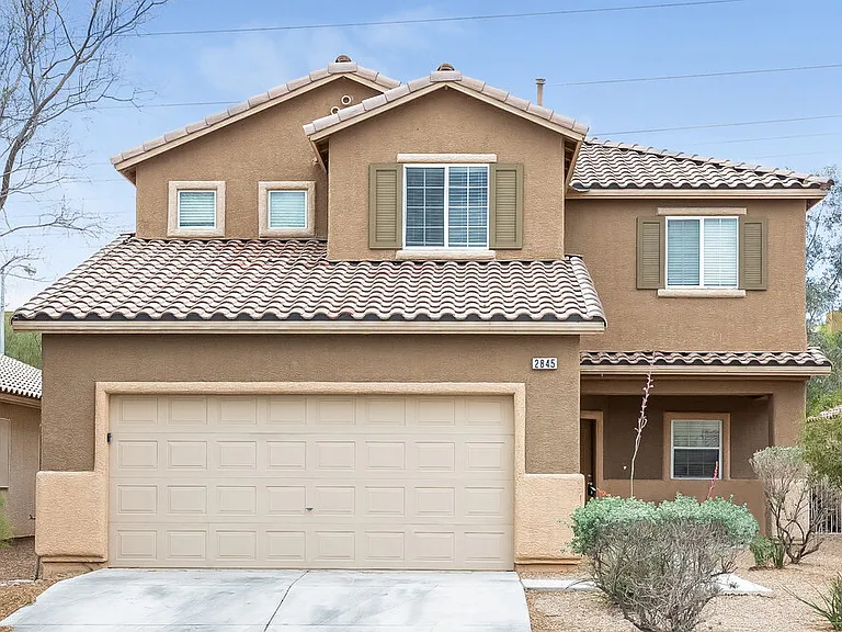 2845 Woodland Park Ave — Photo 1
