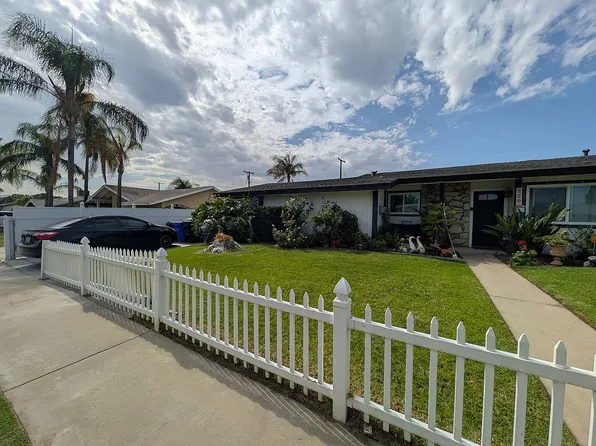 729 E Home St, Rialto, CA 92376