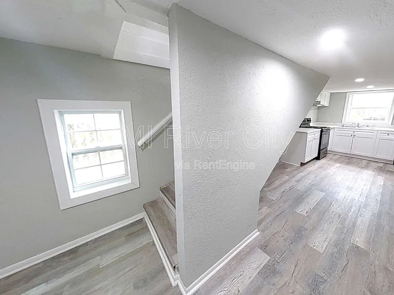 1867 W 41st St — Photo 6