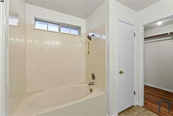 9712 Copper Creek Dr — Photo 21