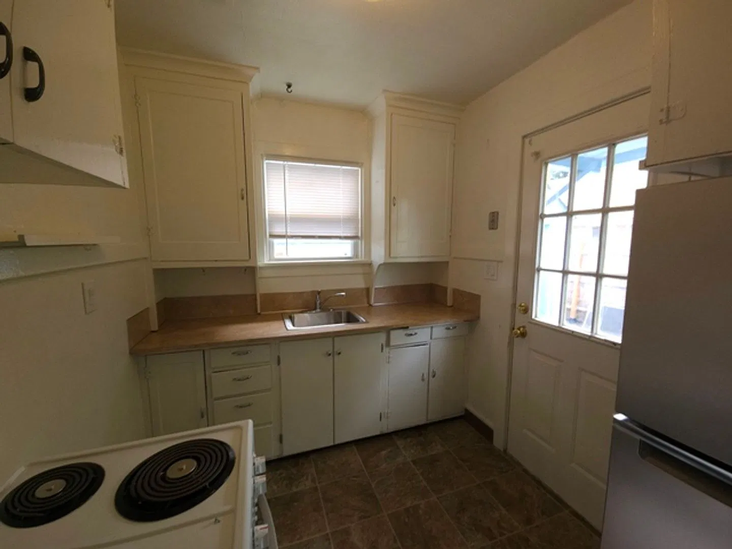 2Bd/1Ba Single Story Home - Available to View! — Photo 4
