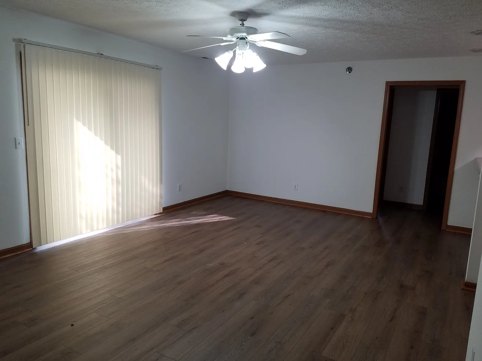 4 bed, 1105 sqft, $1,075 — Photo 2