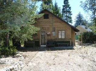 353 Lookout Dr, Twin Peaks, CA 92391