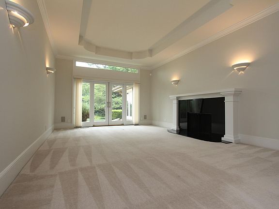 2nd image of 12429 SE 25th Pl