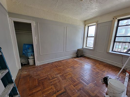 2nd image of 3301 Farragut Rd APT 3C