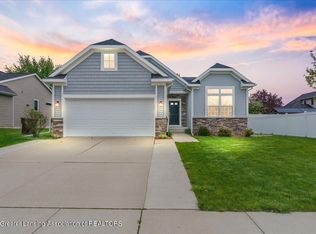 210 Ayla Dr, Dewitt, MI 48820