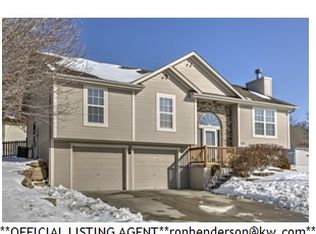 702 NW 51st St, Kansas City, MO 64118