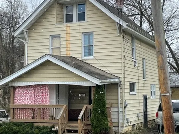 856 East Ave, Akron, OH 44307