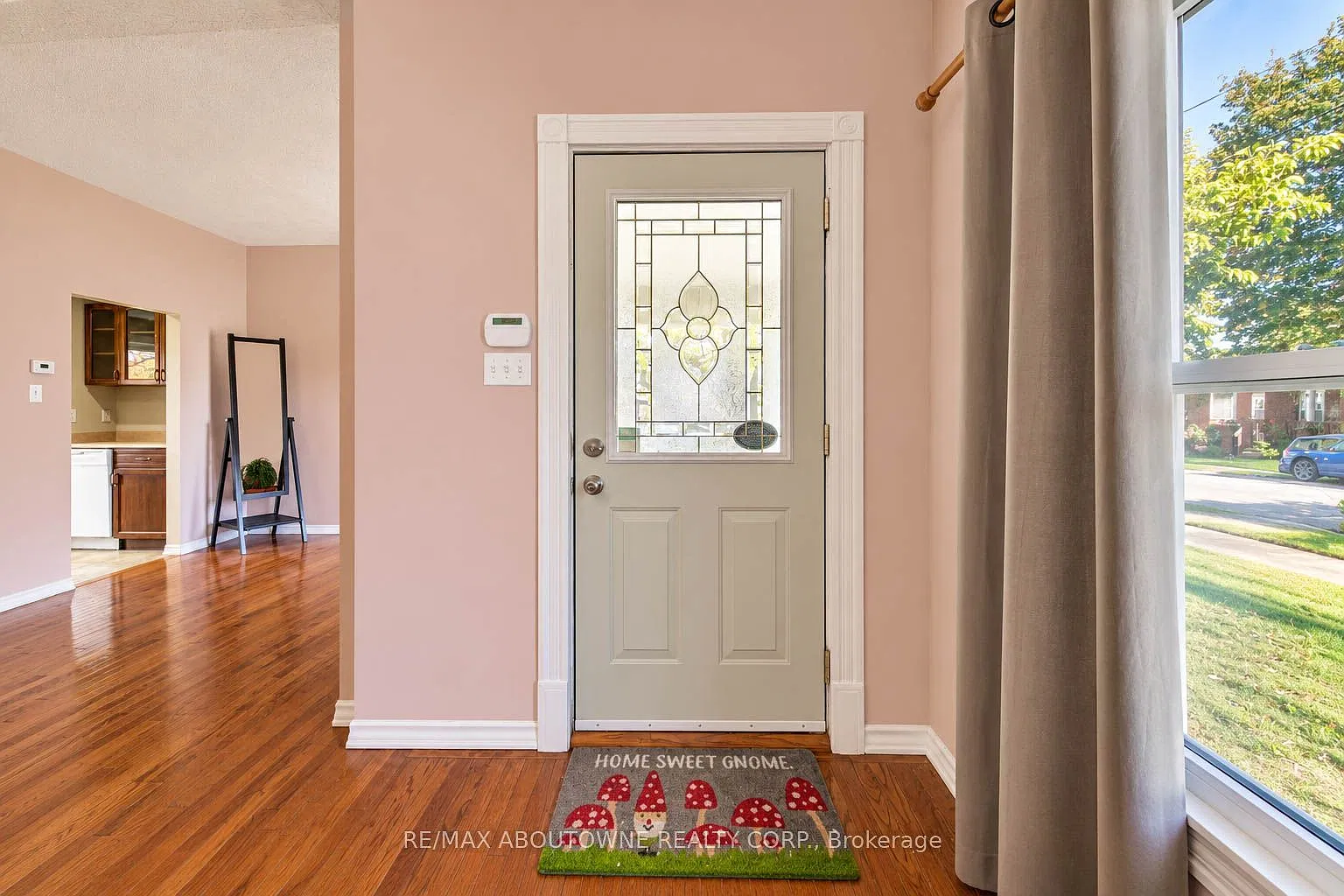 2 bed, $2,200 — Photo 4