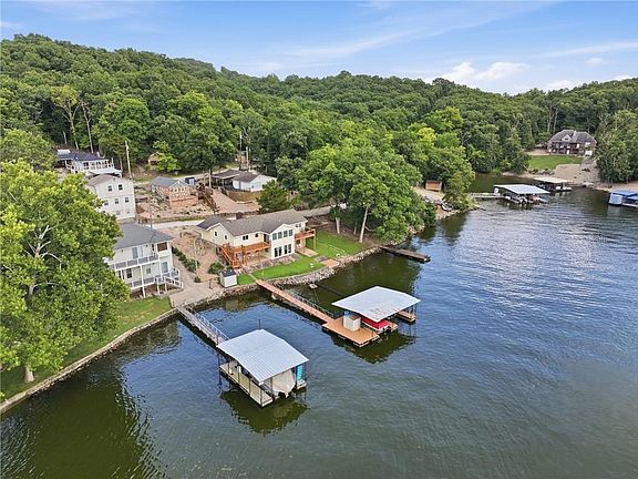 4th image of 380 Fischer Point Dr