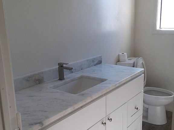 Newly remodeled hallway bathroom!