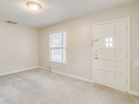 3rd image of 1825 Frederick St