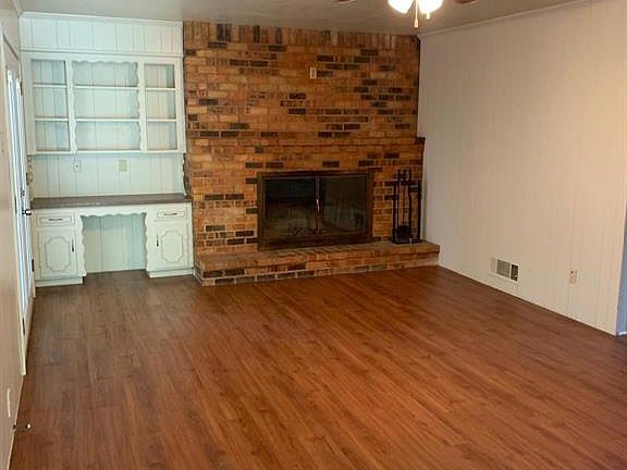 3rd image of 8918 Sweetwater Dr #8918