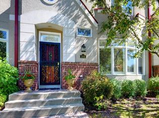 309 Coventry Ln, Edina, MN 55435