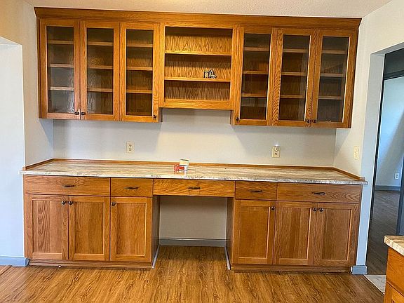 Custom Kitchen Oak Cabinets