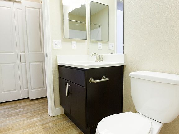 5th image of 478 Warren Dr APT 425