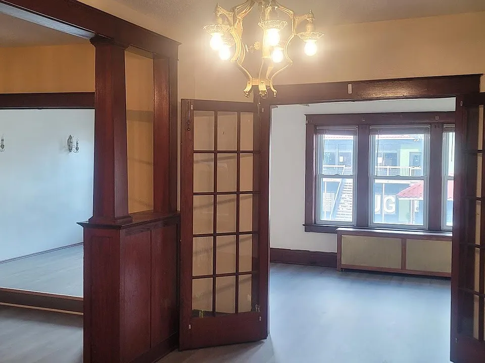 1709 Pine Ave #2