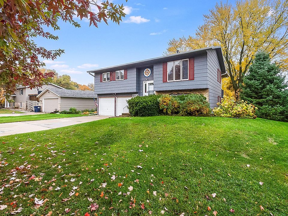 1st image of 405 Lockwood Dr