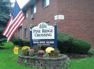 34 Seneca Manor Dr APT D, Rochester, NY 14621