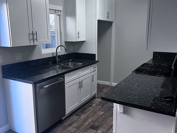 3rd image of 2649 Orange Ave #F
