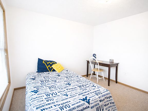 5th image of 2040 University Ave #F4e2f5ee9