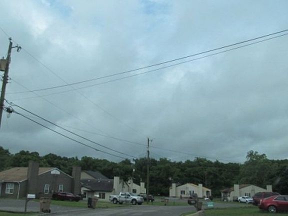 Exterior Neighborhood (street photo)