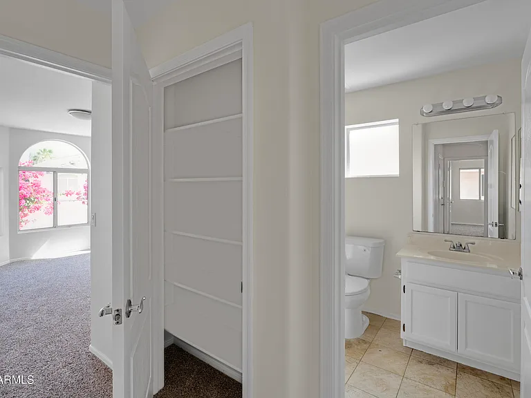 3321 W Gary Dr — Photo 13
