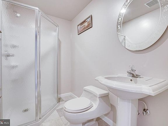 5th image of 2822 Thistleberry Ct