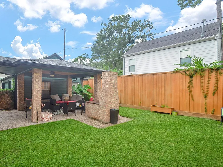 4315 Fernwood Dr — Photo 40