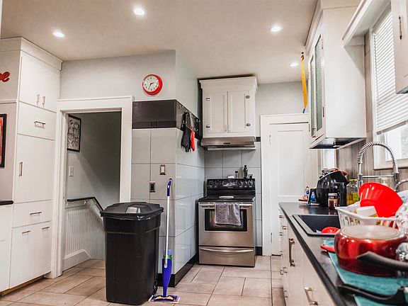 5th image of 1050 Bellemeade Ave