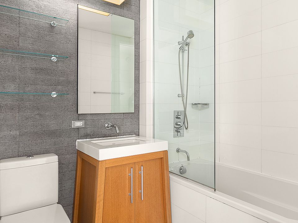 1st image of 88 Greenwich St APT 3204