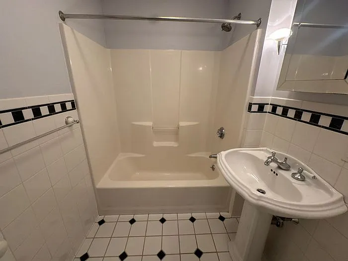 169 Washington St #9 — Photo 16