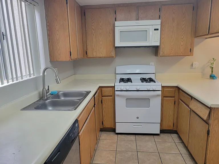 28681 Calle Del Lago #A — Photo 8