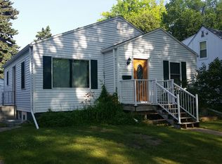 1506 9th St N, Fargo, ND 58102